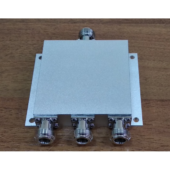 Делитель мощности 1/3.  ICS/GFQ-3-0825
